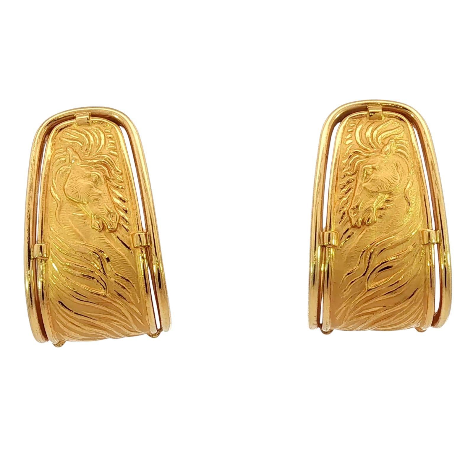 Carrera y Carrera Horse Motif Hoop Earrings 18K Yellow Gold With Box