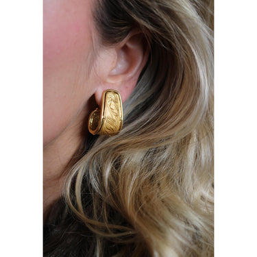 Carrera y Carrera Horse Motif Hoop Earrings 18K Yellow Gold With Box