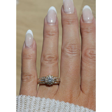 Van Cleef & Arpels Diamond Flower Motif Ring 18K Yellow Gold ~2.13ctw
