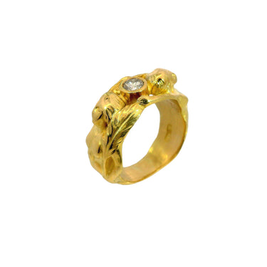 Art Nouveau Figural Woman Ring Made in 18K Gold with Diamond Center