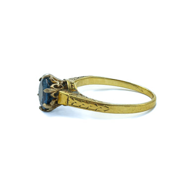 Handmade Antique Victorian Blue Sapphire and 14 Karat Yellow Gold Ring