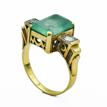 Late Victorian 14 Karat Yellow Gold Emerald and Diamond Ring