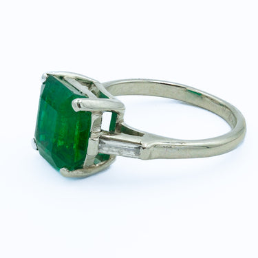 Modern Style Platinum Engagement Ring 3.17 Carat Zambian Emerald Octagonal Cut