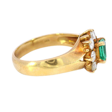 Vintage 18K Emerald and Diamond Flower Motif Cluster Ring Yellow Gold