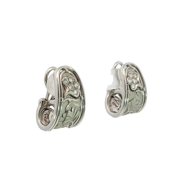 Carrera y Carrera 18K Gold Diamond Earrings Floral Motif Clip On Closure