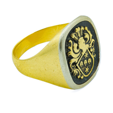 Vintage Mens Signet Ring 18 Karat Yellow and Silver Topped House Crest