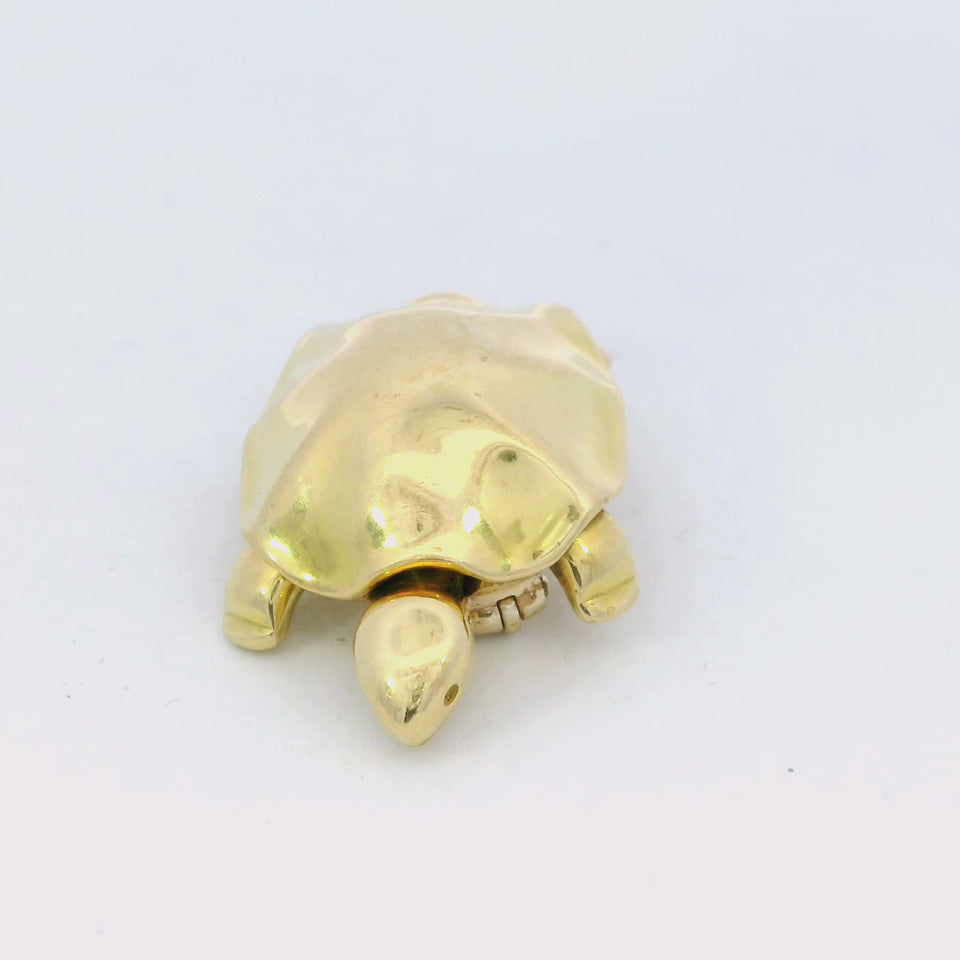 Pomellato Articulated Turtle Brooch 18K Yellow Gold