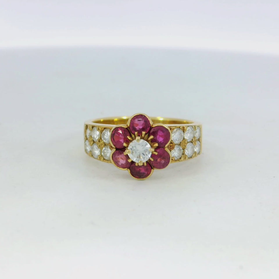 Van Cleef Ruby Diamond Cluster Flower Ring 18K Yellow Gold Size 5.25