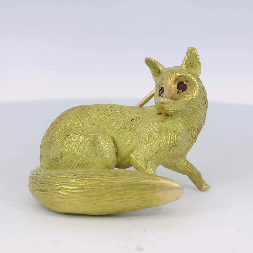 Hermes Paris Fox Brooch Vintage 18K Yellow Gold Ruby Eyes c1960