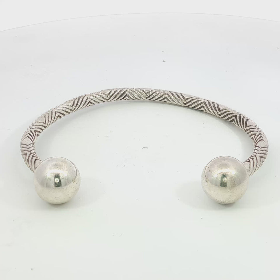 Tiffany & Co. Textured HardWear Barbell Ball Cuff Bracelet Sterling Silver 6.25"
